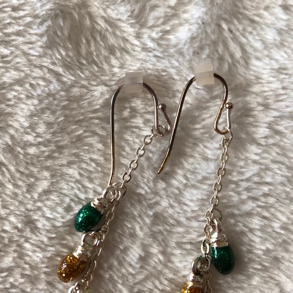 Linear Light Bulb Earrings - Picture 3 of 3